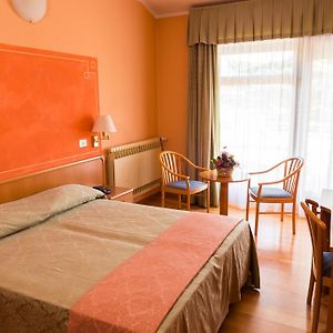 Hotel Chalet Del Lago